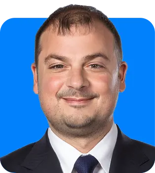 Webinar-Headshot-2025-Louis-Coppola